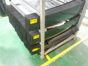 Livraison en 24h <span class=keywords><strong>Prix</strong></span> de gros usine Qualité originale Vitre de toit ouvrant (<span class=keywords><strong>pare</strong></span>-<span class=keywords><strong>brise</strong></span>) pour <span class=keywords><strong>Audi</strong></span> A8/A3/<span class=keywords><strong>A4</strong></span> Taille standard OEM - Product Image 5