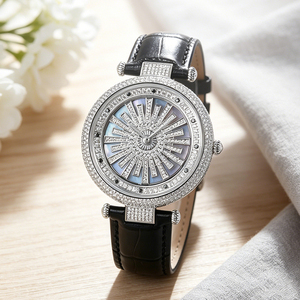 Montre pour femme avec cadran rotatif porte-bonheur, sertie de diamants, cristal saphir, 38 mm, bracelet en acier inoxydable et cuir - Product Image 5