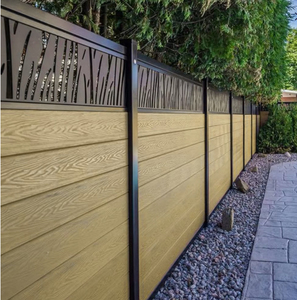 Clôture en WPC de qualité supérieure, écologique et offrant une intimité optimale pour le jardin – Offre spéciale - Product Image 1