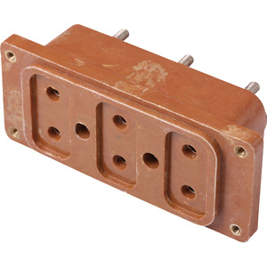 Enchufe Eléctrico de Cobre T718, 3 Tomas, 10A 250V, Conexión a Tierra Estándar Industrial - Product Image 2