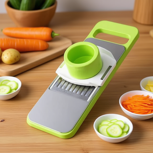 Mandoline à légumes avec 4 lames pour usage en cuisine - Product Image 3