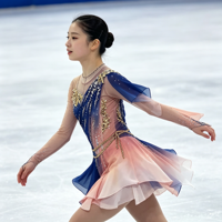 Robe de patinage artistique à col rond dégradé bleu-rose, manches asymétriques, dos ouvert en maille, jupe ornée de strass pour adultes et enfants