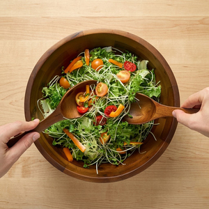 Grand saladier en bois fait main, durable et écologique, idéal pour la maison, la cuisine, la table à manger, pour servir des fruits, des légumes ou comme bol à soupe - Product Image 1
