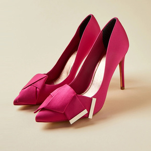 Escarpins de luxe style mariée à bout pointu, décorations papillon, dessus en cuir véritable, talons fins, légers, pour soirée estivale - Product Image 1