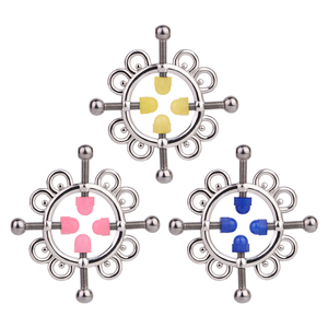 Sasha Greyning birinchi anal jinsiy aloqasi Jinsiy shim kiygan qiz