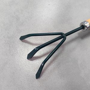 Kit d'outils de jardinage pour l'intérieur et l'extérieur, cultivateur en acier au carbone pour les légumes, les fruits et les semis, houe de jardin, lame carrée, poignée ergonomique - Product Image 3