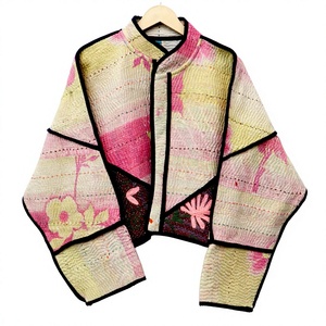 Veste indienne en tissu Kantha brodée à la main, patchwork vintage multicolore, imprimé pour femme, écologique, 100% coton, col mandarin - Product Image 1
