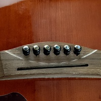 Pin Gitar Akustik Ebony dengan Lingkaran Kuningan dan Titik Mutiara Putih untuk Gitar Akustik 6 & 12 Senar, Part & Aksesoris Instrumen Senar