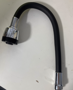 <span class=keywords><strong>Robinet</strong></span> de <span class=keywords><strong>cuisine</strong></span> <span class=keywords><strong>flexible</strong></span> à rotation à 360 degrés, poignée unique, chrome poli, raccords de tuyauterie noirs, <span class=keywords><strong>robinet</strong></span> à poignée unique - Product Image 2