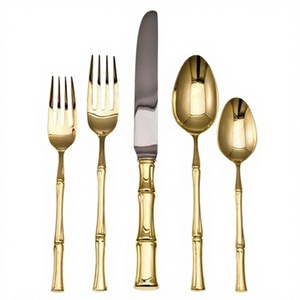 Service de couverts en acier inoxydable de style européen inspiré du paysage côtier pour des tables ouvertes, des réceptions décontractées et des expériences culinaires aériennes - Product Image 1