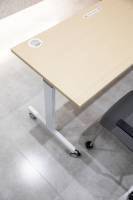 Bureau motorisé silencieux avec réducteur de vitesse, réglage de hauteur intelligent/mémoire, design ergonomique, bureau motorisé pour le gaming