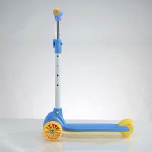 Patinete Infantil de 3 Ruedas, Plástico, Azul, Verde, Negro, con Impresión por Transferencia de Agua, para Niños de 2 a 4 Años - Product Image 2