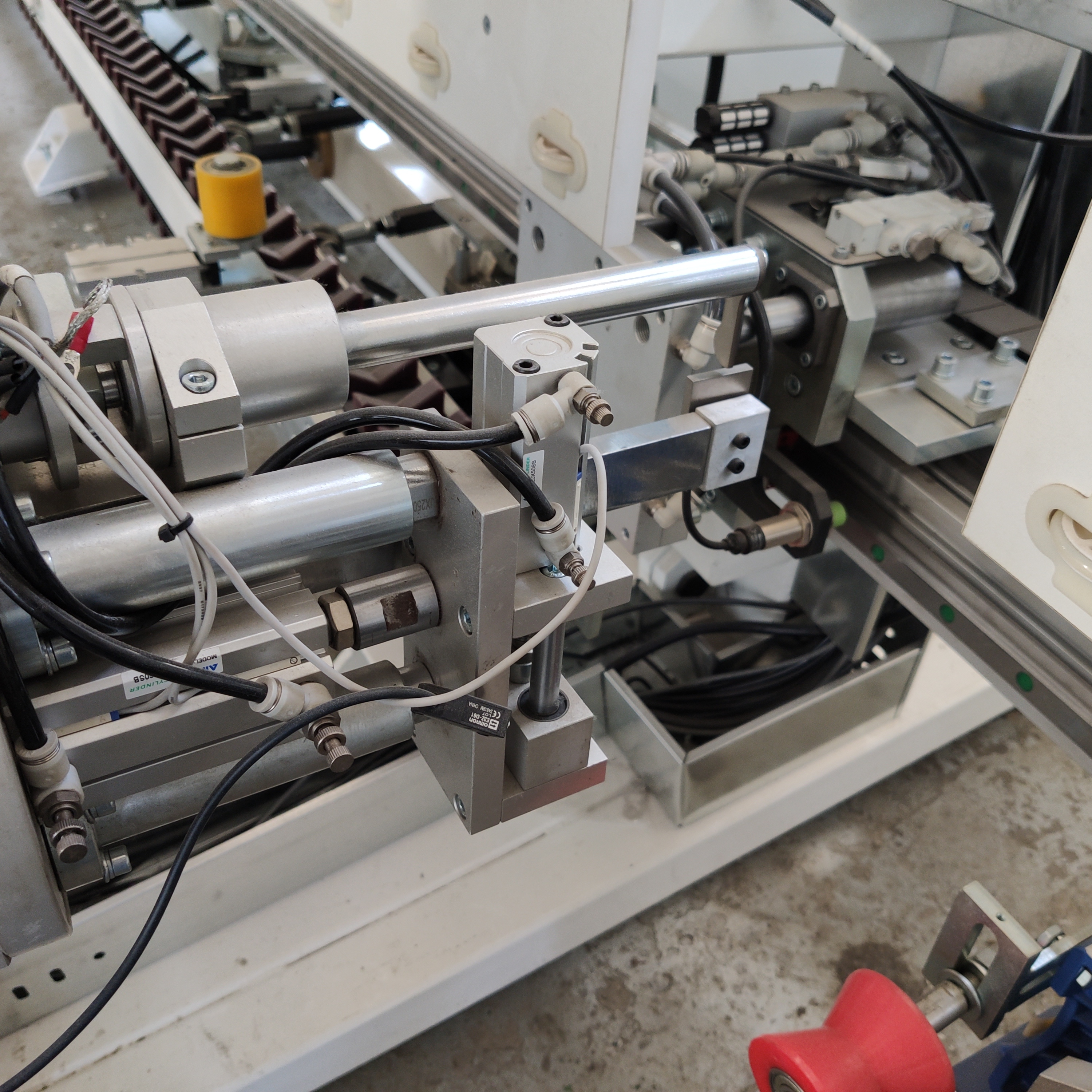 Automatic Insulating Glass Two Component Sealant Machine Sealing Robot