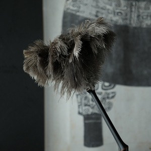 Plumeau en bambou et plumes d'autruche 70-80 cm à tête irrégulière pour le nettoyage des meubles - Product Image 2