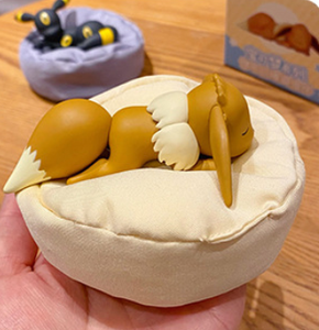 Nouvelle série d'anime japonais, 9 pièces/boîte, figurines d'action en PVC de la série Eevee endormi, boîte mystère, jouets miniatures décoratifs - Product Image 4