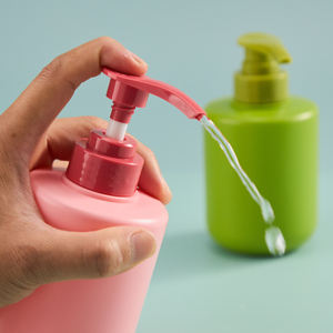 Flacons à pompe ronds roses en HDPE personnalisés pour <span class=keywords><strong>savon</strong></span> à main et shampooing pour animaux de compagnie Emballage de soins de la <span class=keywords><strong>peau</strong></span> de beauté pris en charge avec des impressions de couleurs personnalisées - Product Image 5