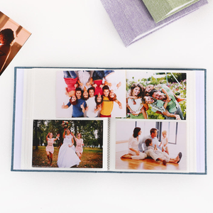 Petit album photo DIY 4x6 écologique avec couverture en lin, mini <span class=keywords><strong>livre</strong></span> de <span class=keywords><strong>poche</strong></span> contenant 100/200 pochettes verticales pour œuvres d'art, cartes postales et photos - Product Image 3