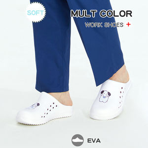 Chaussures de gommage Travail hospitalier Salons de beauté Chaussures de gommage flexibles Centre de soins médicaux Laboratoire <span class=keywords><strong>Pharmacie</strong></span> Sabots ultra-légers pour femmes - Product Image 1