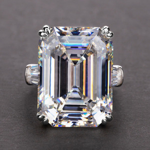 Anello con Grande Pietra Rettangolare per Donne, Elegante Gioiello Geometrico di Tendenza - Product Image 1