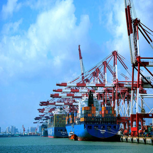 Spedizione BHC (Full Container Load) per Merci Pericolose Speciali da Tutti i Porti Cinesi Tramite COSCO/<span class=keywords><strong>MSK</strong></span>/MSC-DDP Servizio Porta a Porta - Product Image 1