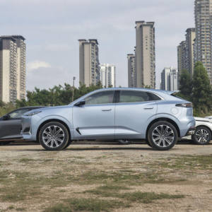 Nouvelle Changan UNI-K 2.0T 2024 Version Mondiale SUV Deux Roues Motrices Boîte Automatique Sièges en Cuir Pneus R21 Carburant Électrique - Product Image 3