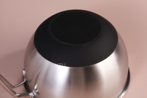 Tazón para Mezclar Huevos Plano y Antideslizante con Base de Silicona Personalizable, Asa/Tapa de Acero Inoxidable para Panadería, Masa, Frutas y Otros - Product Image 4