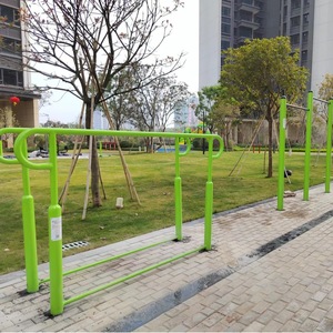 Equipo de Gimnasio al Aire Libre de Acero Resistente, Plataforma Multifuncional para Ejercicios Calistenicos en Parques Públicos - Product Image 4