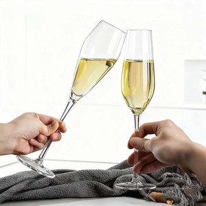<strong>Wholesale</strong> High-quality Classic <strong>champagne</strong> <strong>Flute</strong> Transparent Crystal Luxury High Footed Wine Glasses - Product Image 1