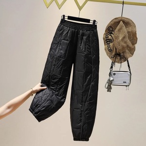Women's Winter Lightweight Down Cotton Pants Warm Tapered Leg Lantern Pants Black White Casual Pants Micro Elasticity - Product Image 3