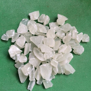 Sulfato de Aluminio al 16% 17% para Tratamiento de Agua, Escamas Blancas, Granular, Al2(SO4)3, Número CAS 10043-01-3 - Product Image 1