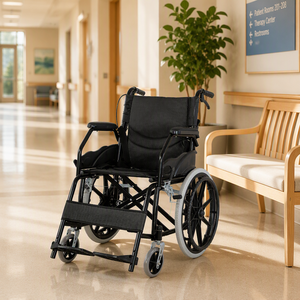 Silla <span class=keywords><strong>de</strong></span> Ruedas Manual con Propulsión a Mano y Cinturones <span class=keywords><strong>de</strong></span> Seguridad Acolchados para el Cuidado <span class=keywords><strong>de</strong></span> Veteranos Mayores, Suministro al por Mayor para Hogares <span class=keywords><strong>de</strong></span> Ancianos - Product Image 1