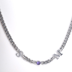 Collar con letras iniciales <span class=keywords><strong>de</strong></span> piedra <span class=keywords><strong>de</strong></span> nacimiento <span class=keywords><strong>de</strong></span> bebé <span class=keywords><strong>de</strong></span> <span class=keywords><strong>oro</strong></span> personalizado <span class=keywords><strong>cadena</strong></span> cubana personalizada - Product Image 4