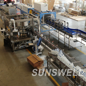 Machine automatique de soufflage, de remplissage et de bouchage à grande vitesse pour usine d'eau - Product Image 2