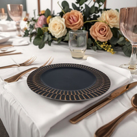 Assiette de présentation en plastique PP de 13 pouces, personnalisée, motif végétal, couleur sur mesure, Phnom Penh, pour mariage et fête, vente en gros