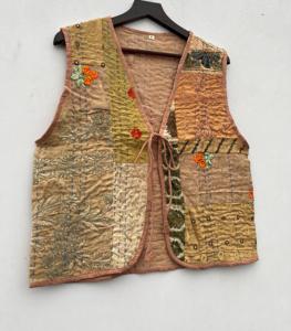 Chaleco Kantha de algodón bordado hecho a mano para mujer, Chaqueta corta de invierno, chaleco con bordado elegante - Product Image 3