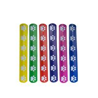 Nouveau Bracelet à Anneau à Pression en PVC Imprimé Numérique Motif Patte de Chat Dessin Animé Art Populaire 6 Couleurs Marque LIn Xu Mz-1 pour les Fêtes/ Employés