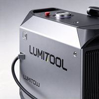 Pistolet laser de nettoyage de la rouille, machine portable de nettoyage au laser à fibre 100W 200W 500W 1000W 2000W, nettoyage laser des surfaces métalliques et en bois