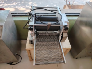 Mini Máquina para Hacer Tortillas Totalmente Automática de Acero Inoxidable 304 con Motor, Capacidad de 30 Piezas/Min para Tacos y Chapati - Product Image 2