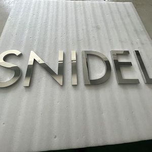 Kustom Pabrik Mirror-cut 3D huruf cermin-finish baja simbol alfanumerik tanda 3D untuk iklan toko luar ruangan - Product Image 5