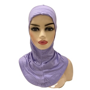 Grand hijab musulman instantané amincissant d'été avec niqab, en polyester de luxe, tout inclus, taille adulte, tendance et durable - Product Image 4
