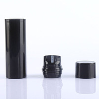 Vente en gros de bouteilles de crème sans air stockées en usine 30ml-150ml Gamme en PP noir avec joint de lotion à pompe pour crème pour le visage