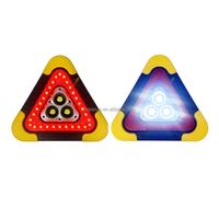 Triangle de signalisation d'urgence routière à LED rechargeable avec lumière clignotante et constante