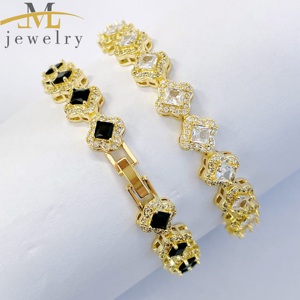 <span class=keywords><strong>Bracciale</strong></span> JML all'Ingrosso per <span class=keywords><strong>Donna</strong></span>, Charm a Cuore Romantico, Placcato Oro 14K con Zirconi, Accessori <span class=keywords><strong>Rosa</strong></span> Trifoglio Pulsera De Oro - Product Image 6