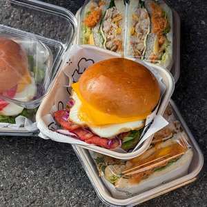 Papier de table pour sandwichs et hamburgers de qualité alimentaire pour l'emballage alimentaire, personnalisable, jetable, résistant à l'huile, plateau en papier pour poulet frit à emporter - Product Image 6