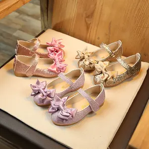 2024 शरद ऋतु नई फैशन शैली बच्चों के एकल चमकदार चमड़े धनुष फ्लैट जूते लड़कियों राजकुमारी जूते
