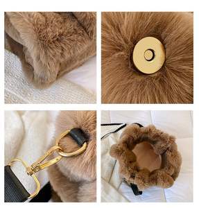 Sac fourre-tout tendance en fausse fourrure grande taille pour femme, style coréen, sac à bandoulière en peluche pour <span class=keywords><strong>l</strong></span>'<span class=keywords><strong>automne</strong></span> et <span class=keywords><strong>l</strong></span>'hiver - Product Image 2