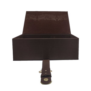 Bon marché <span class=keywords><strong>prix</strong></span> cadeau en cuir 2 bouteilles de <span class=keywords><strong>Baijiu</strong></span> verre accessoires boîte à vin ensemble - Product Image 4