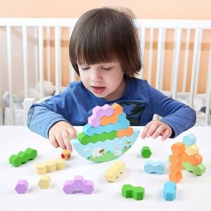 Jeu de construction en bois pour soirée de jeux en famille : Jeu d'empilage amusant et émouvant avec blocs de construction - Product Image 3
