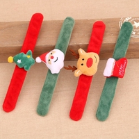 Bracelet à pression promotionnel 2026 en peluche sérigraphié, style dessin animé coréen, Père Noël et sapin de Noël, cadeau festif pour fête