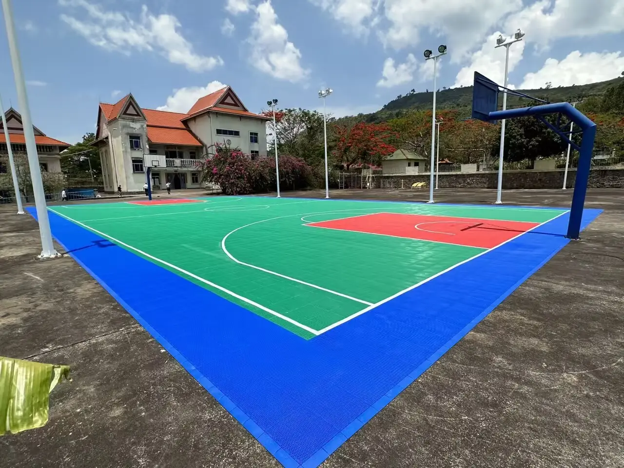 Quadra de basquete portátil ao ar livre, material PP ecológico, piso de plástico para esportes, telhas interligadas